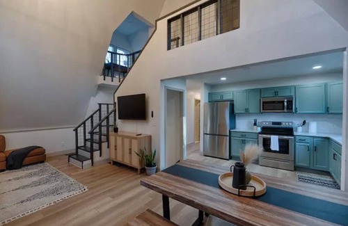 Jamestown House | A Frame of Mind