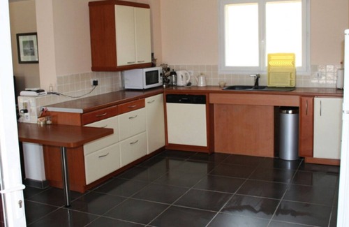 Cessenon-sur-Orb Villa | A fully-wheelchair accessible villa with great views