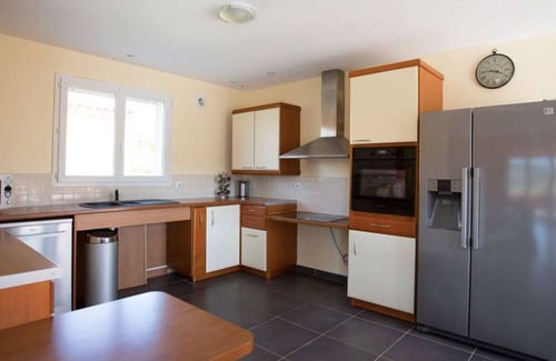 Cessenon-sur-Orb Villa | A fully-wheelchair accessible villa with great views