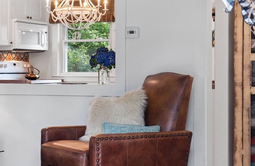 Old Saybrook Center House | A GETAWAY TO REMEMBER AT THE JEWEL BOX @ NORTH COVE