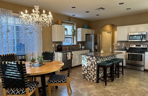 Maricopa House | A golf course single family home.