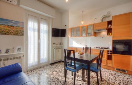 Vado Ligure Apartment | A Gonfie Vele AC e WIFI