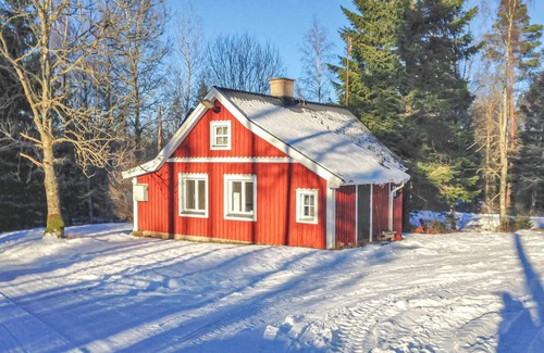 Ryssby House | A good standard awaits you in this vacation home in Målaskog, which is located near Ryssby.