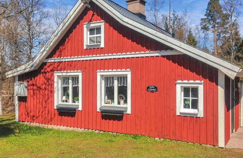 Ryssby House | A good standard awaits you in this vacation home in Målaskog, which is located near Ryssby.