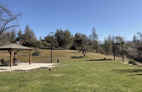 North Fork House | A gorgeous bedroom/bath w/private entry. Yosemite/Bass Lake/Sequoia Parks.