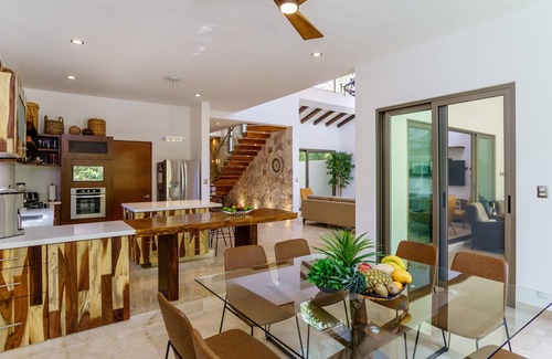 Puerto Aventuras House | A gorgeous brand new private home, private pool, on golf course