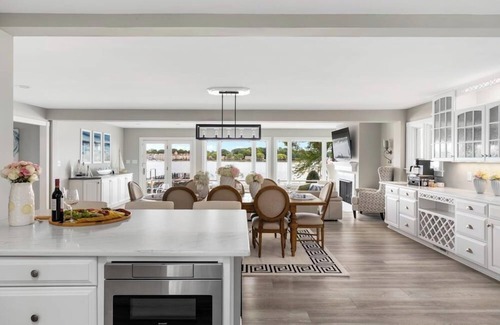 Cornelius House | A Grand Family Retreat