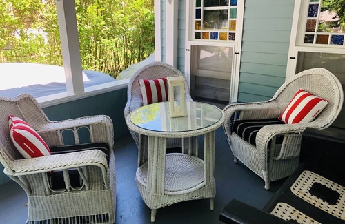 Sag Harbor House | A Happy House in the Village