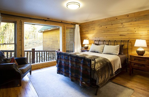 Twin Lakes Ski Chalet | A High-Mountain Retreat of Rustic Luxury, just above historic Twin Lakes Village