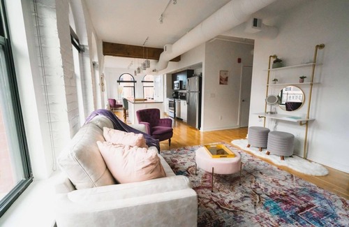 Downtown Omaha Apartment | A historic beautifully detailed suite, 1,300 square foot, corner loft in the heart of the Old Market