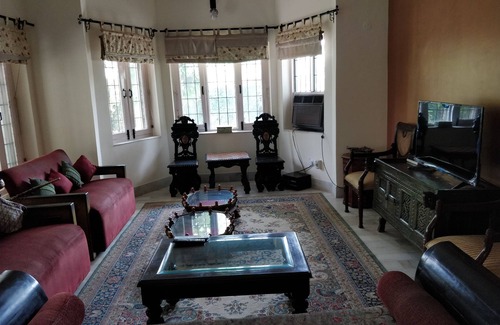 Bullawala Villa | A Home Away From Home in the lap of the Himalayas