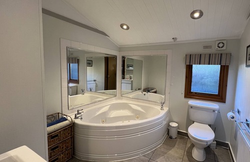 Bassenthwaite Cabin | A homely lodge in a tranquil setting with lake view
