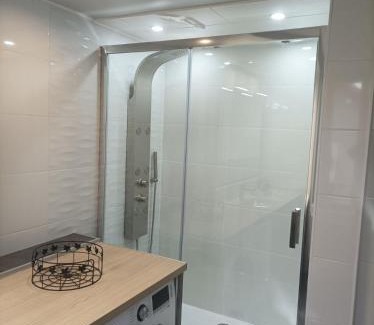 Epinal Apartment | A l'ombre du Lilas - avec Spa privatif en supplément