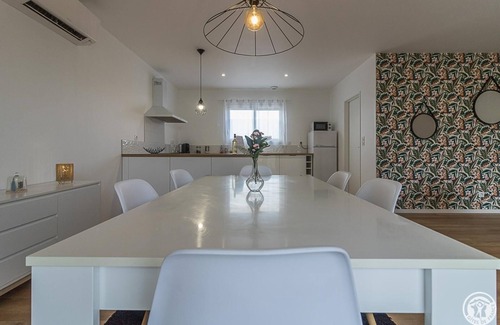 Fronton House | A l'Orée du Roc - FRONTON