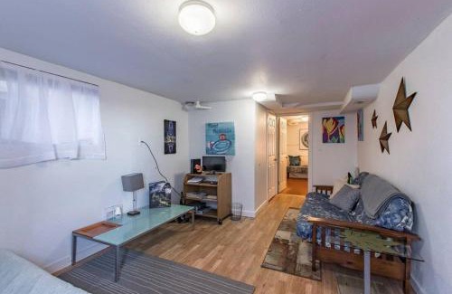Eastlake Apartment | A-Lake Union One Br Apartment- Sleep 4