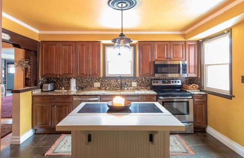 Bay View House | A Large Rustic Farmhouse In Bay View, Wisconsin