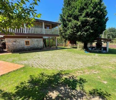 Ponteareas House | A Leira