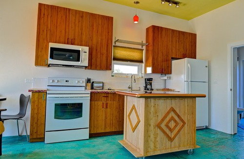 Gregory Town Apartment | A little bit retro, a little bit surfer and a lot of R&R