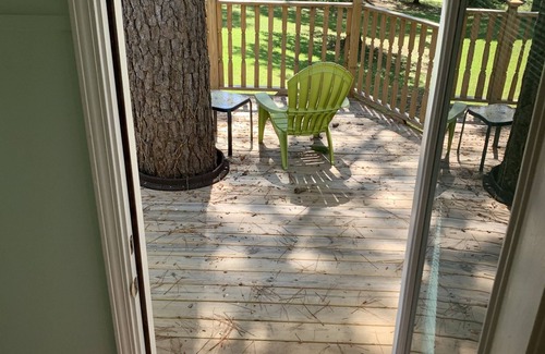 Snellville Apartment | A little hamlet for a writer or reader