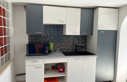 Uchaud House | A LITTLE PIECE OF PARADISE CAN HOST FAMILY OR FRIENDS NOMBREURSE to UCHAUD