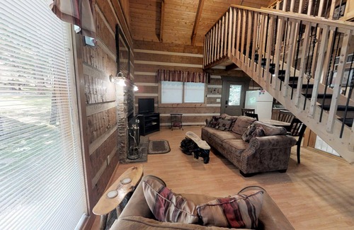 Rocky Grove Cabin | A Love Shack