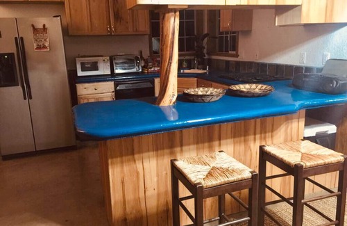 Foresthill House | A Lovely Cabin House at Way Woods Retreat with outdoor Hot Tub & Full Amenities.