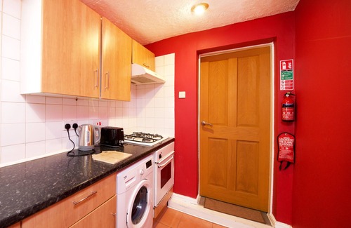 Manchester House | A lovely House 10 mins to Manchester City Centre