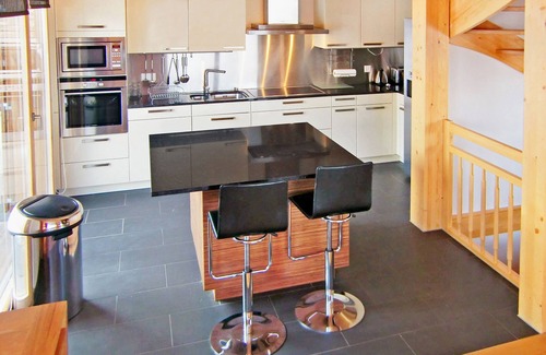 Vex Ski Chalet | A luxurious 12 person chalet with superb view