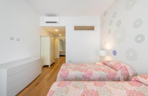 Poetto Apartment | A Luxury apartment at Cagliari Poetto Beachfront