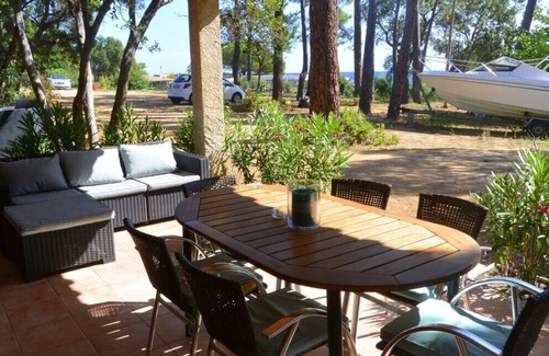 Tarcu House | A Marina T2C-2*- FRONT OF THE SEA - TARCO