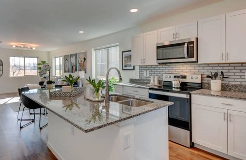 Longmont House | A modern luxury getaway 5 minutes from downtown Longmont.