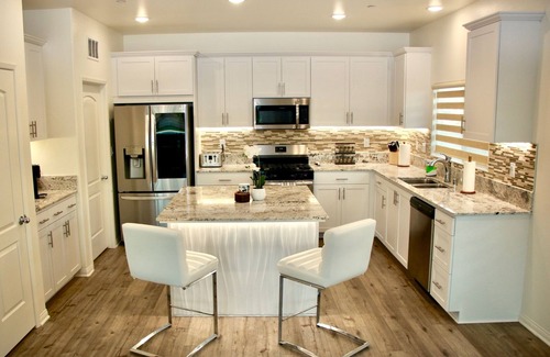 Desert Hot Springs House | A modern vacation home in Desert Hot Springs, built in 2020 with 4 bd, 3 baths