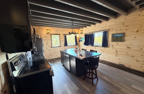 Babb House | A New Forest Fortress overlooking the St Mary Valley and Glacier Park Rockies
