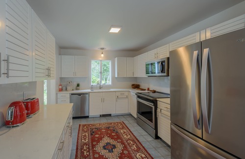 Vineyard Haven House | A NOSTALGIC SPACE! Your Martha's Vineyard Getaway!