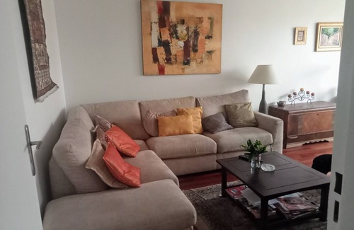 Le Pre-Saint-Gervais Apartment | A Paris, Comme Vous y Étiez, Loue Beau et Grand F3 Pour la Jo/jp Toute Commodité