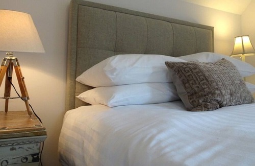 Woodstock House | A Perfect Home only a stones throw from Blenheim Palace.