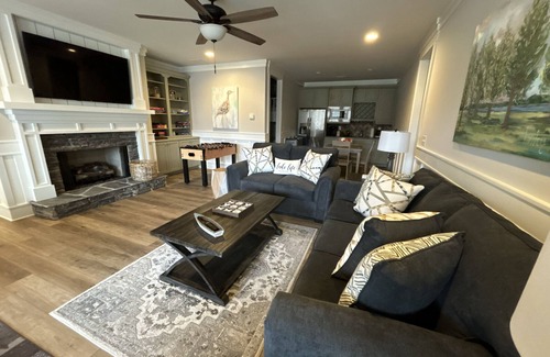 Lake Oconee House | A Perfect Sunset Cottage on Lake Oconee!