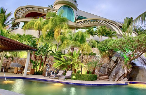 Boca de Tomatlan Villa | A perfect vacation destination for family gatherings