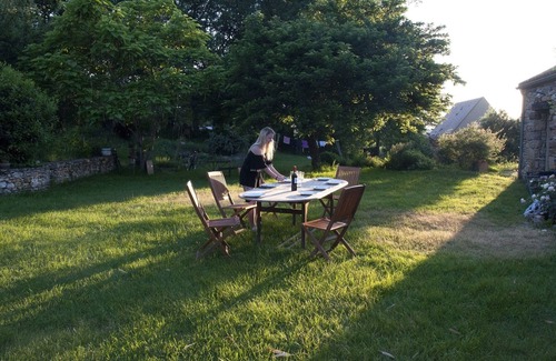 Marnac House | A perigordian house with a beautiful garden and a swimming pool.