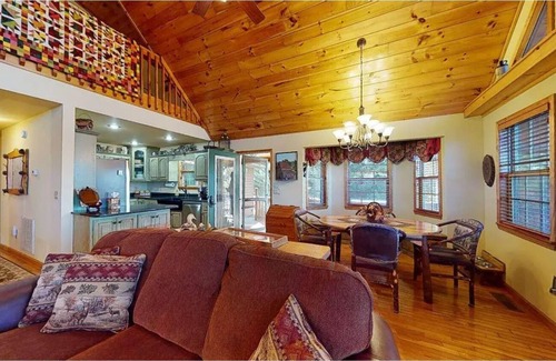 Brasstown Cabin | A Piece of Heaven