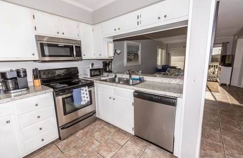 Morehead City Apartment | A Place at the Beach Unit 167
