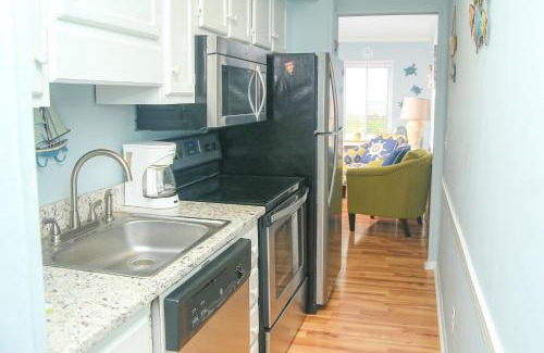 Morehead City Apartment | A Place At The Beach 201