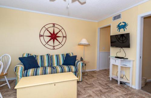 Morehead City Apartment | A Place At The Beach 281