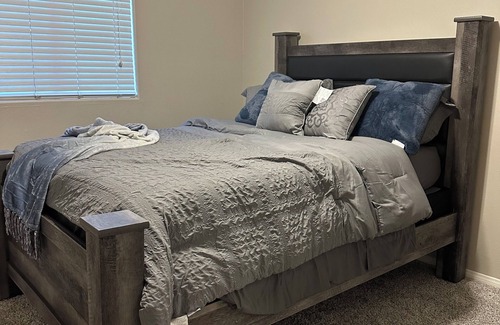 Elk Grove Apartment | A place away from home awaits you. Family size, nice and cozy.