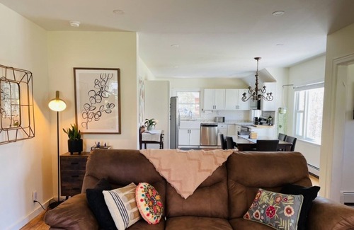 Mountain Dale House | A Place for Friends, Families, and Lovers