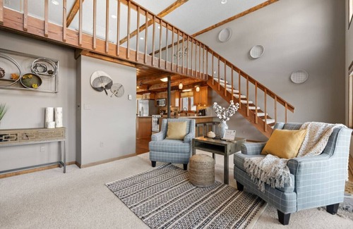 Sturgis Cabin | A private, breath-taking cabin experience you won't forget!