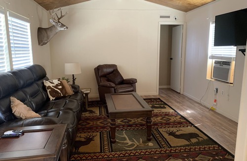 Dimmit County House | A quiet country retreat 8 miles from town.