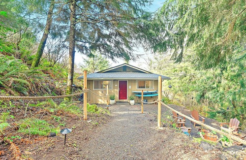 Bay City House | A quiet, family friendly, surf cabin, near beach.