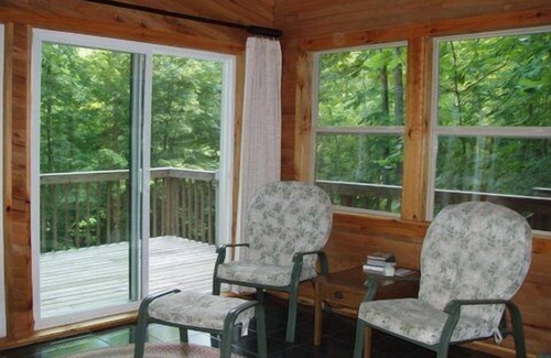Pine Ridge Cabin | A Quiet Getaway Near Natural Bridge SP, The Red River Gorge, And Muir Valley