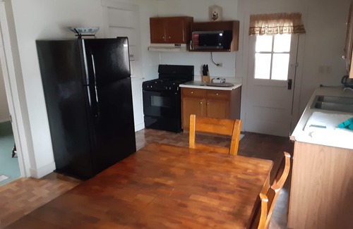 Stony Creek House | A Quiet Private Home With All Your Needs Fulfilled. Fun Year-round Destination